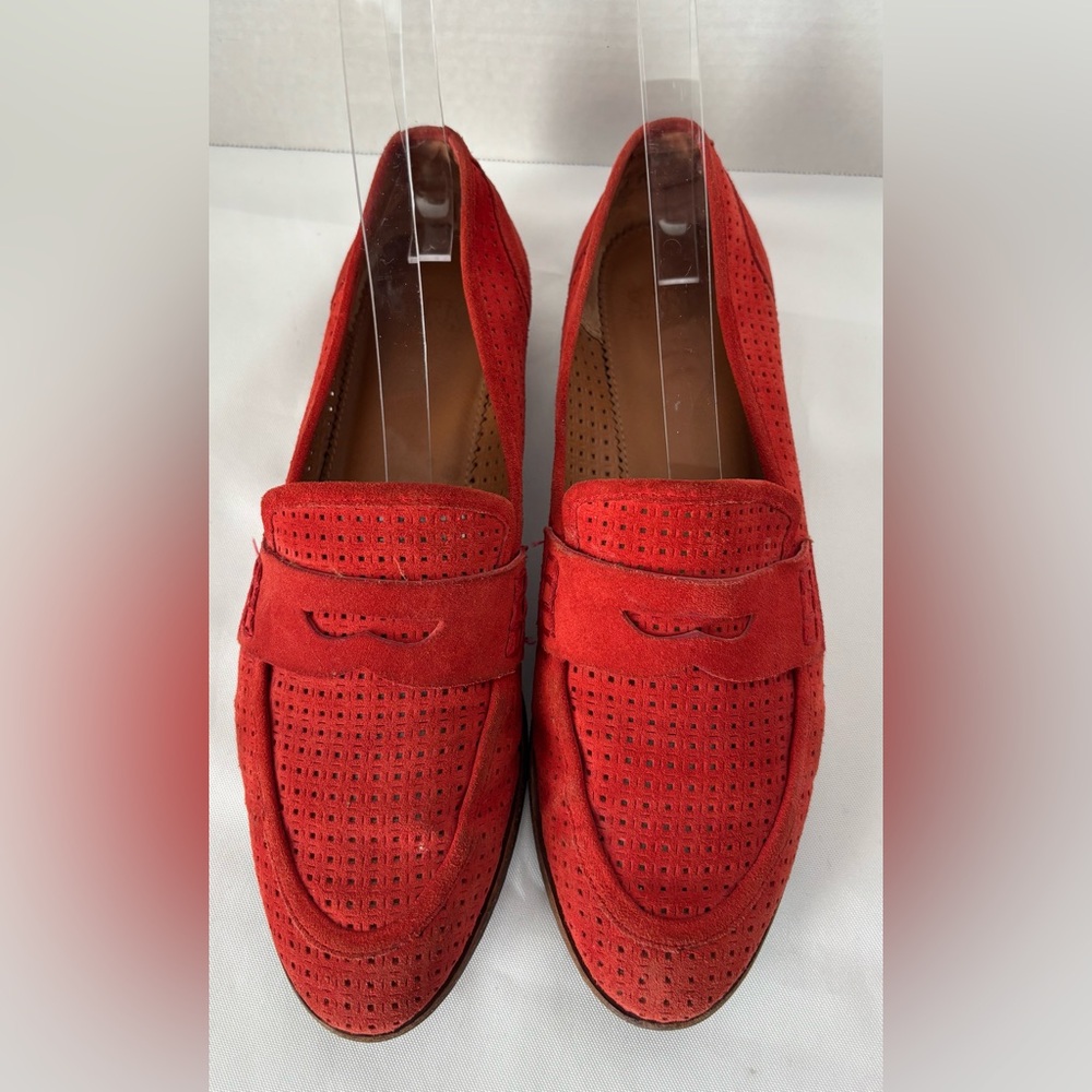 FRANCO SARTO RED SUEDE PENNY LOAFER
JOLETE STYLE RED PERFORATED SUEDE SZ 9.5 - Picture 7 of 11